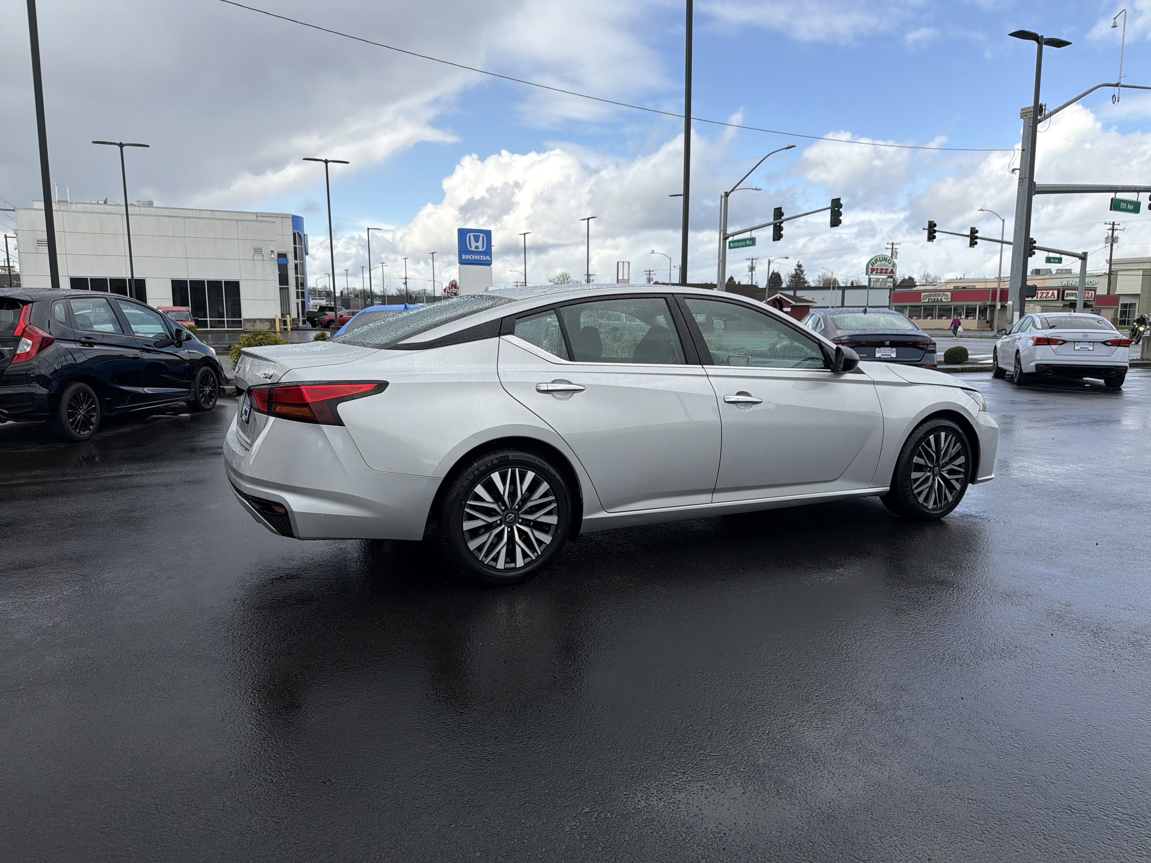 2024 Nissan Altima 2.5 SV