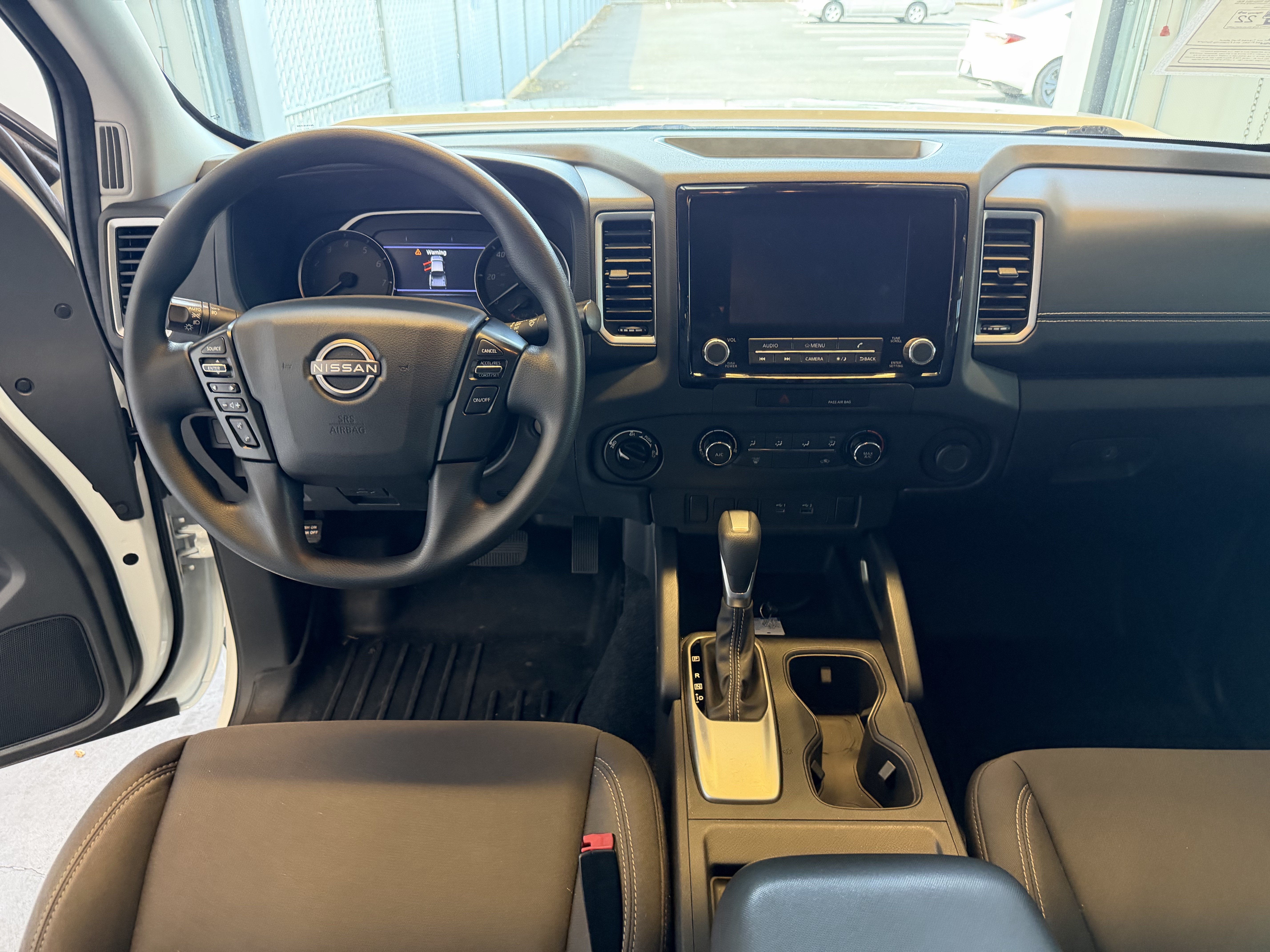 2022 Nissan Frontier SV