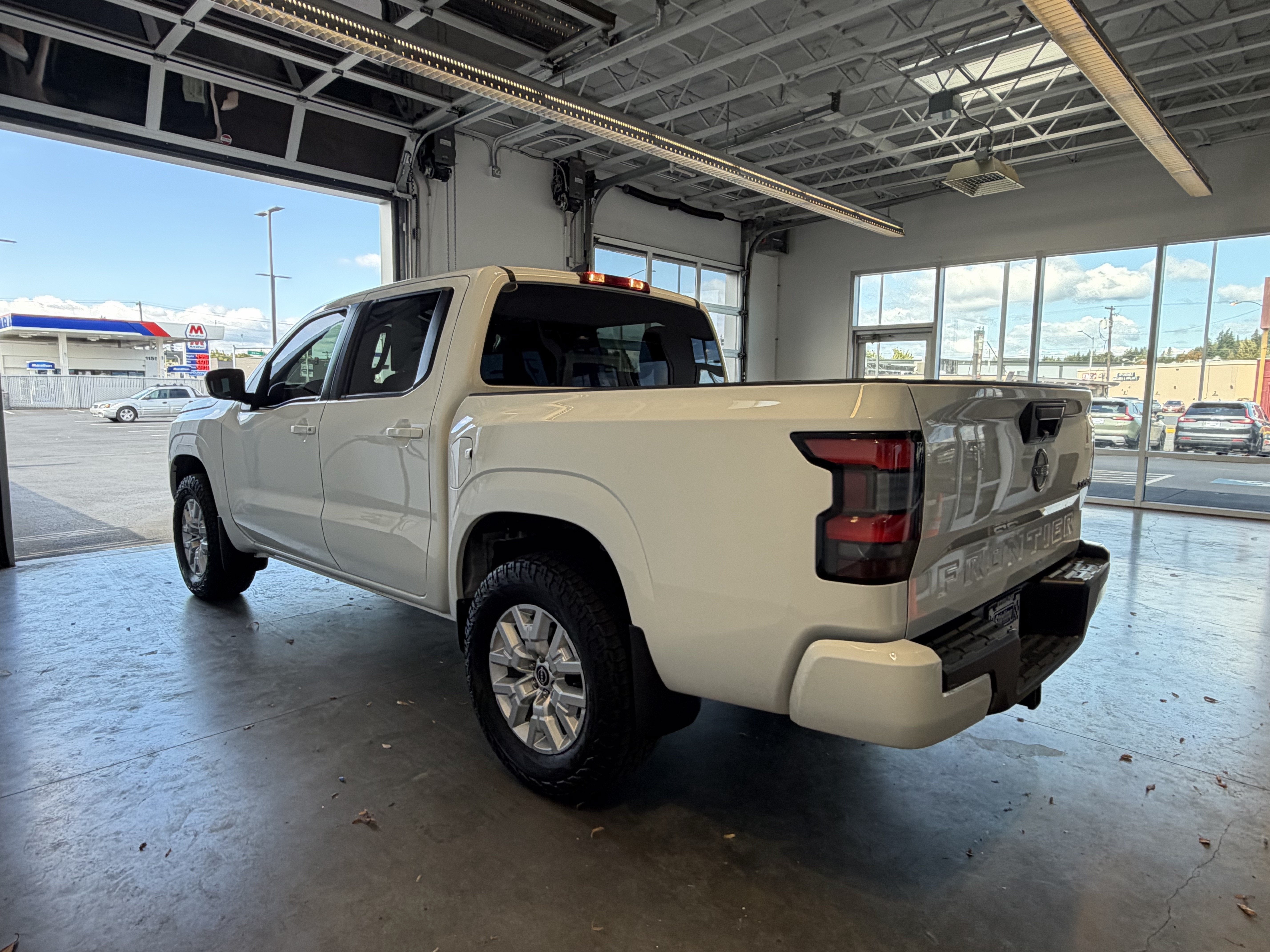 2022 Nissan Frontier SV