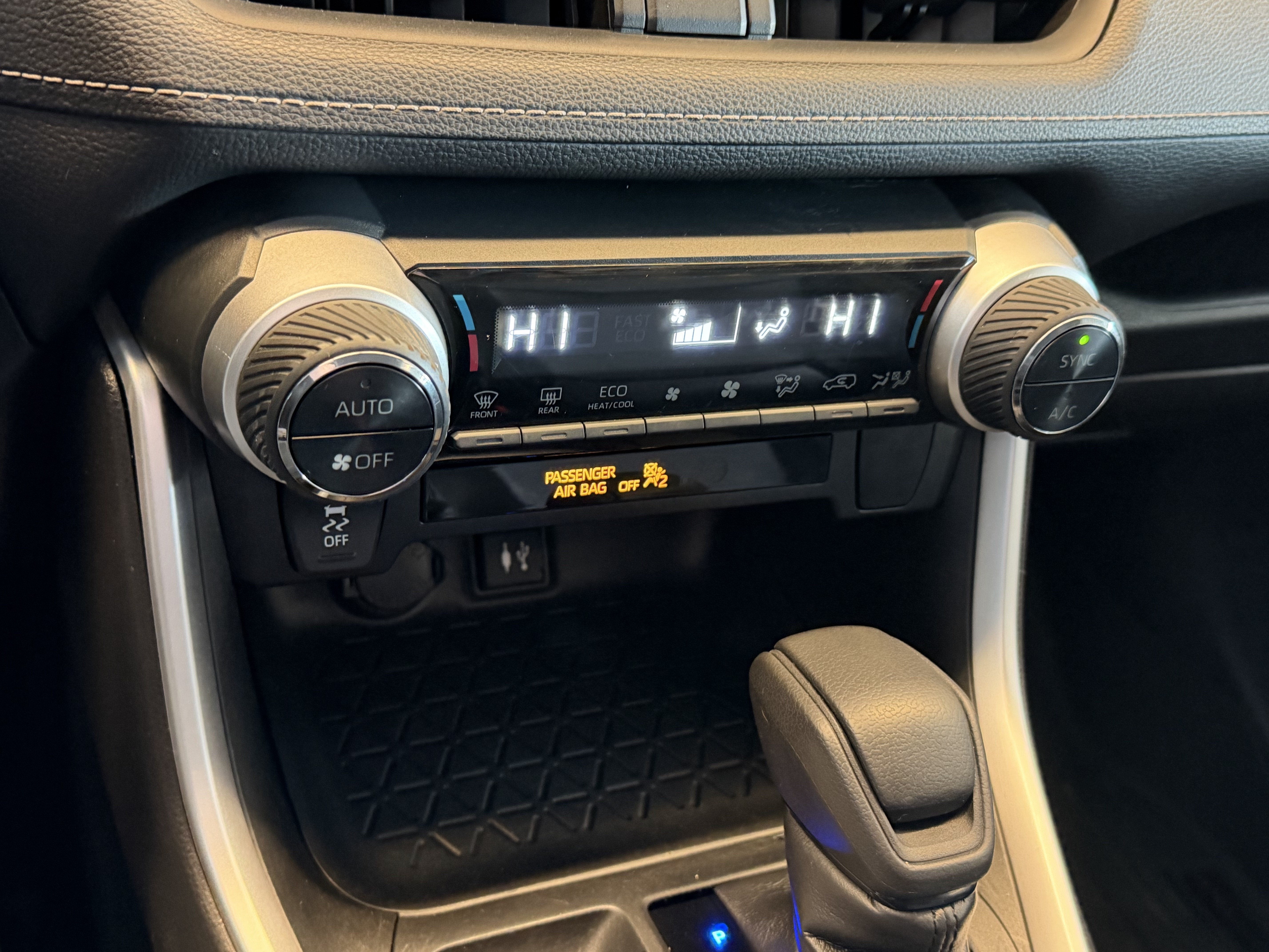 2019 Toyota RAV4 Hybrid LE