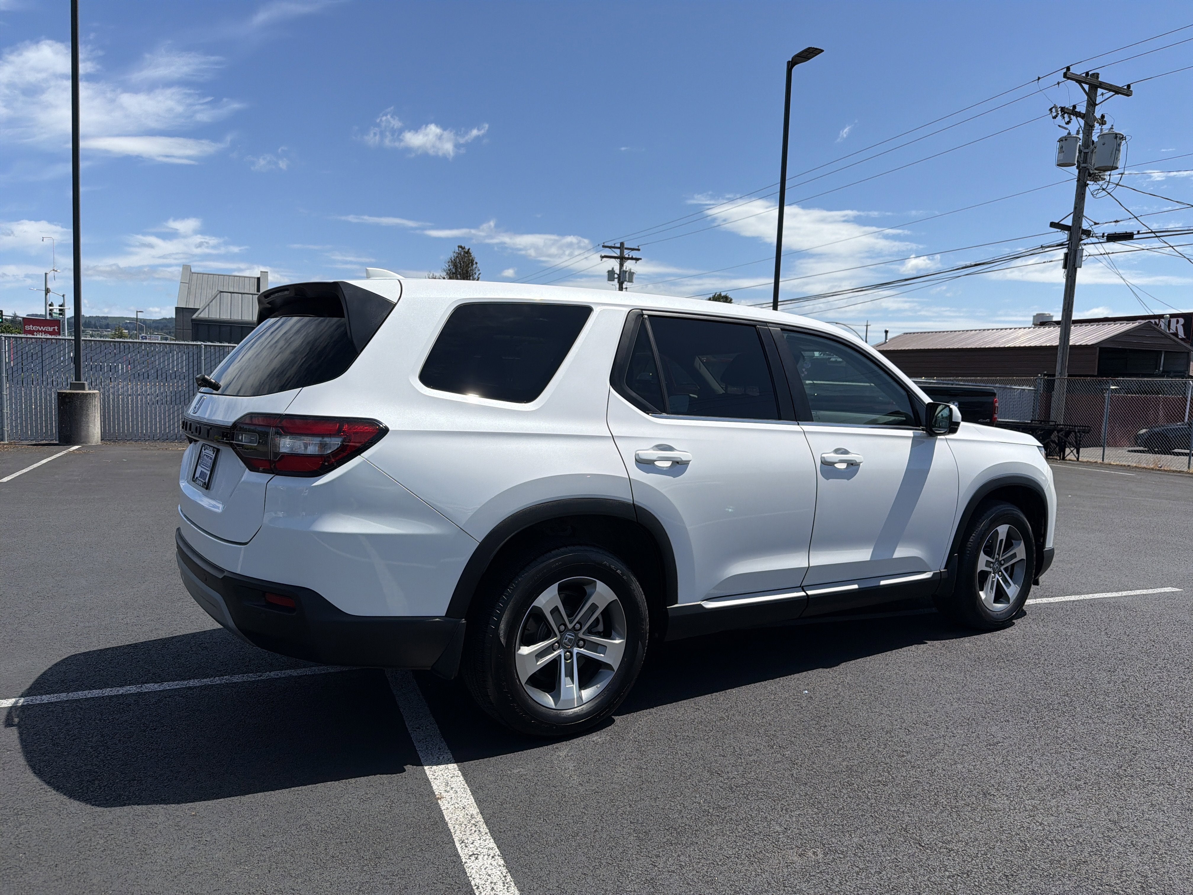 2023 Honda Pilot EX-L 8 Passenger