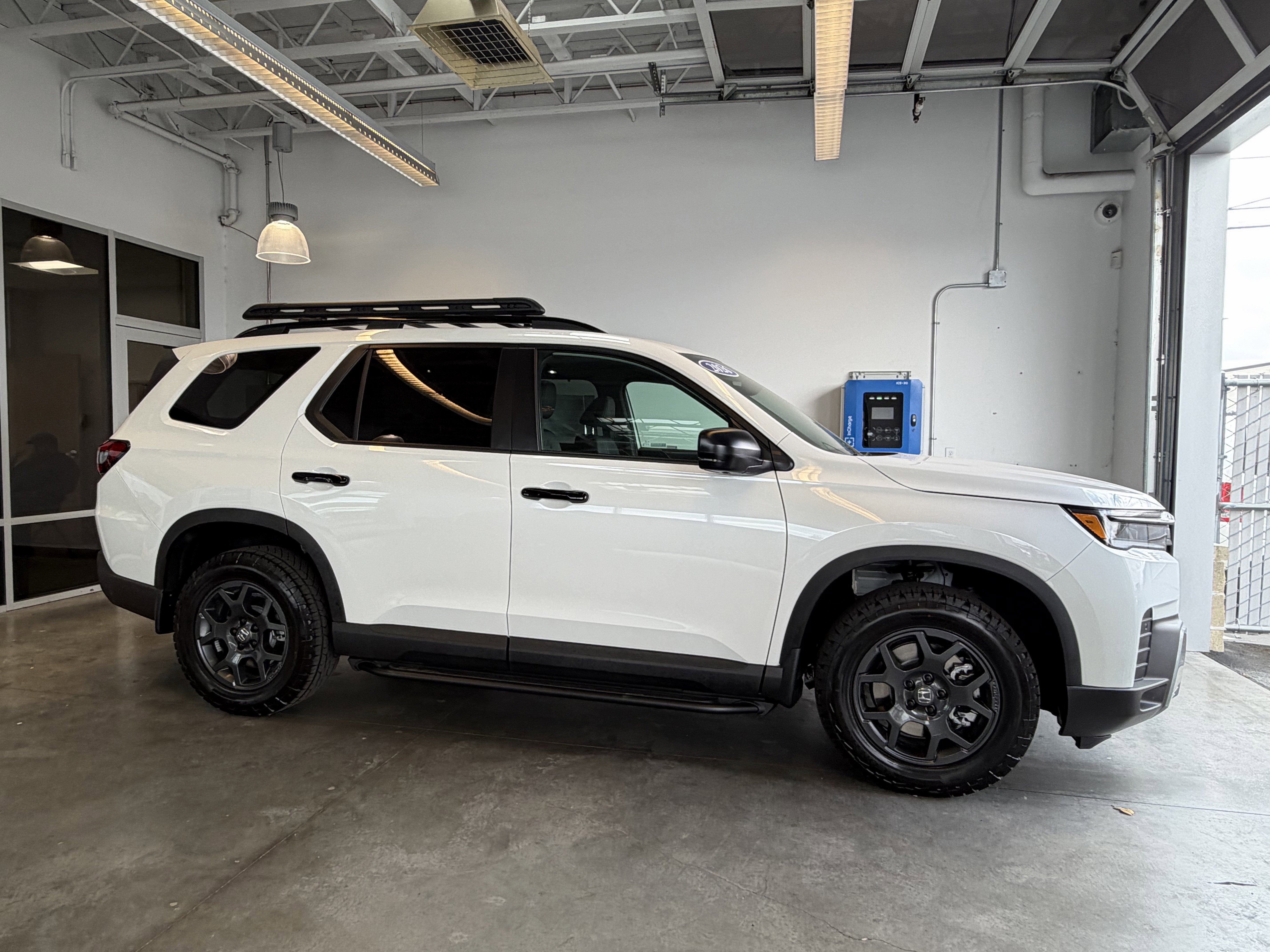 2026 Honda Pilot TrailSport AWD's photo