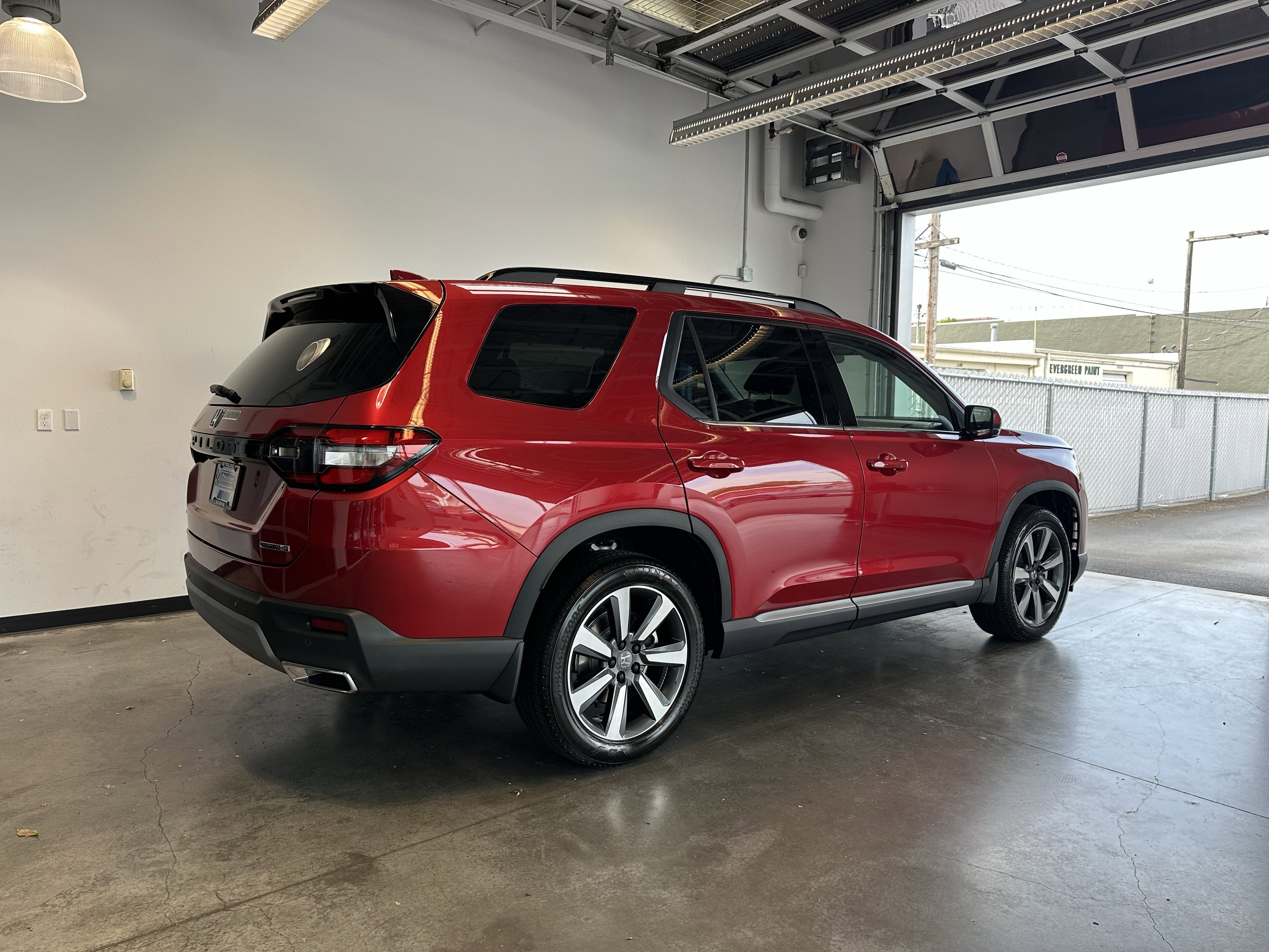 2025 Honda Pilot Touring