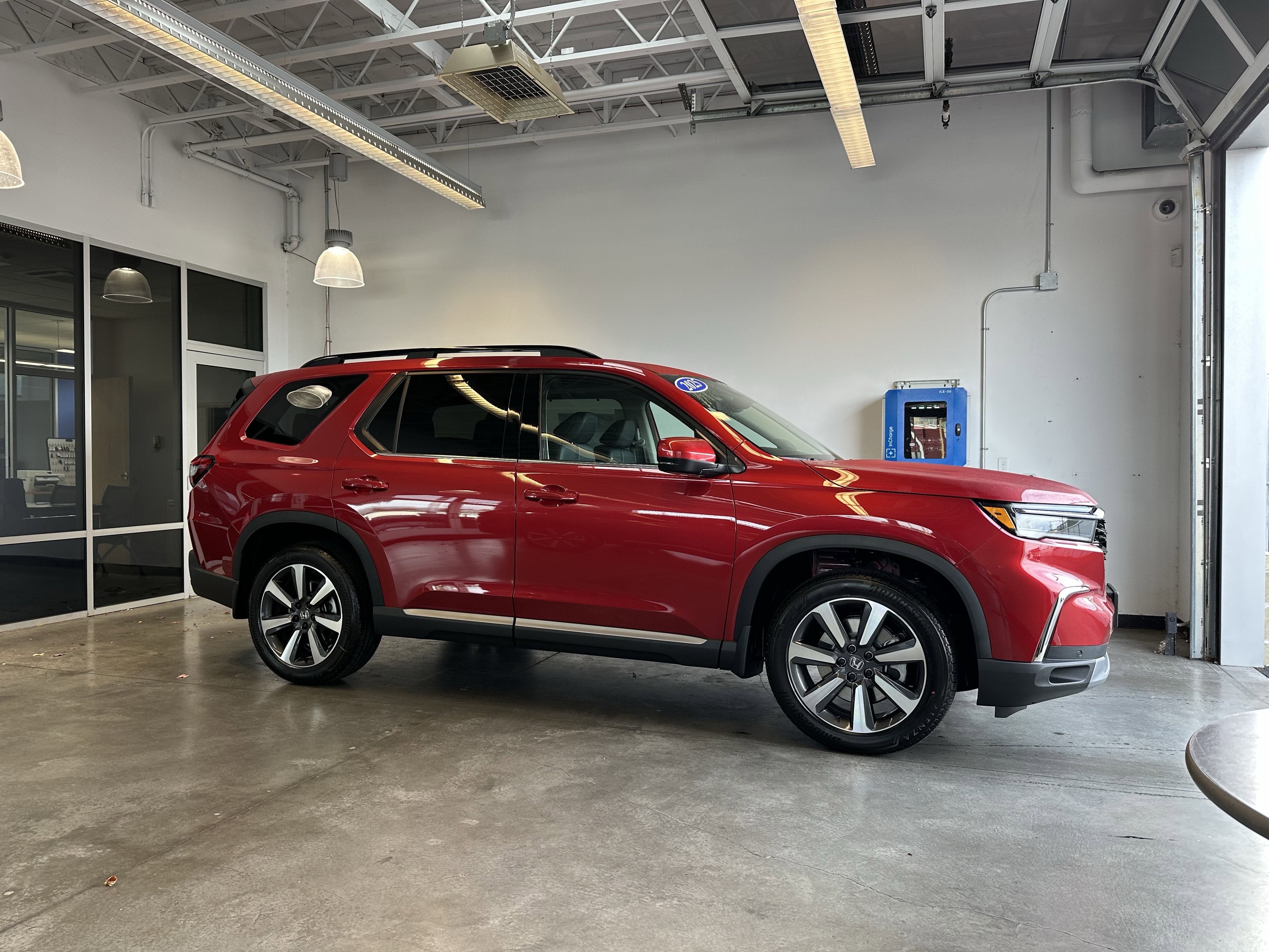 2025 Honda Pilot Touring