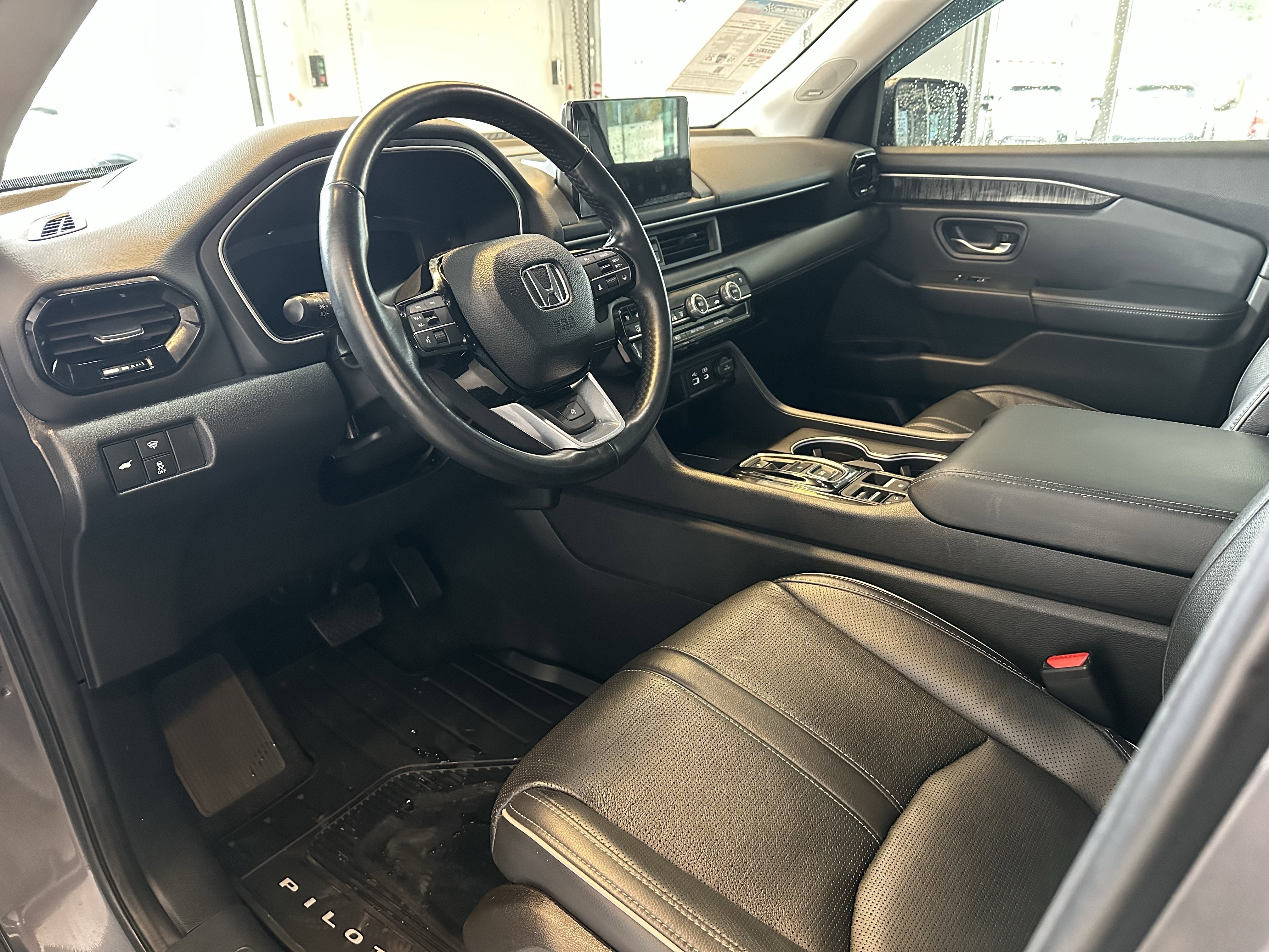 2023 Honda Pilot Elite