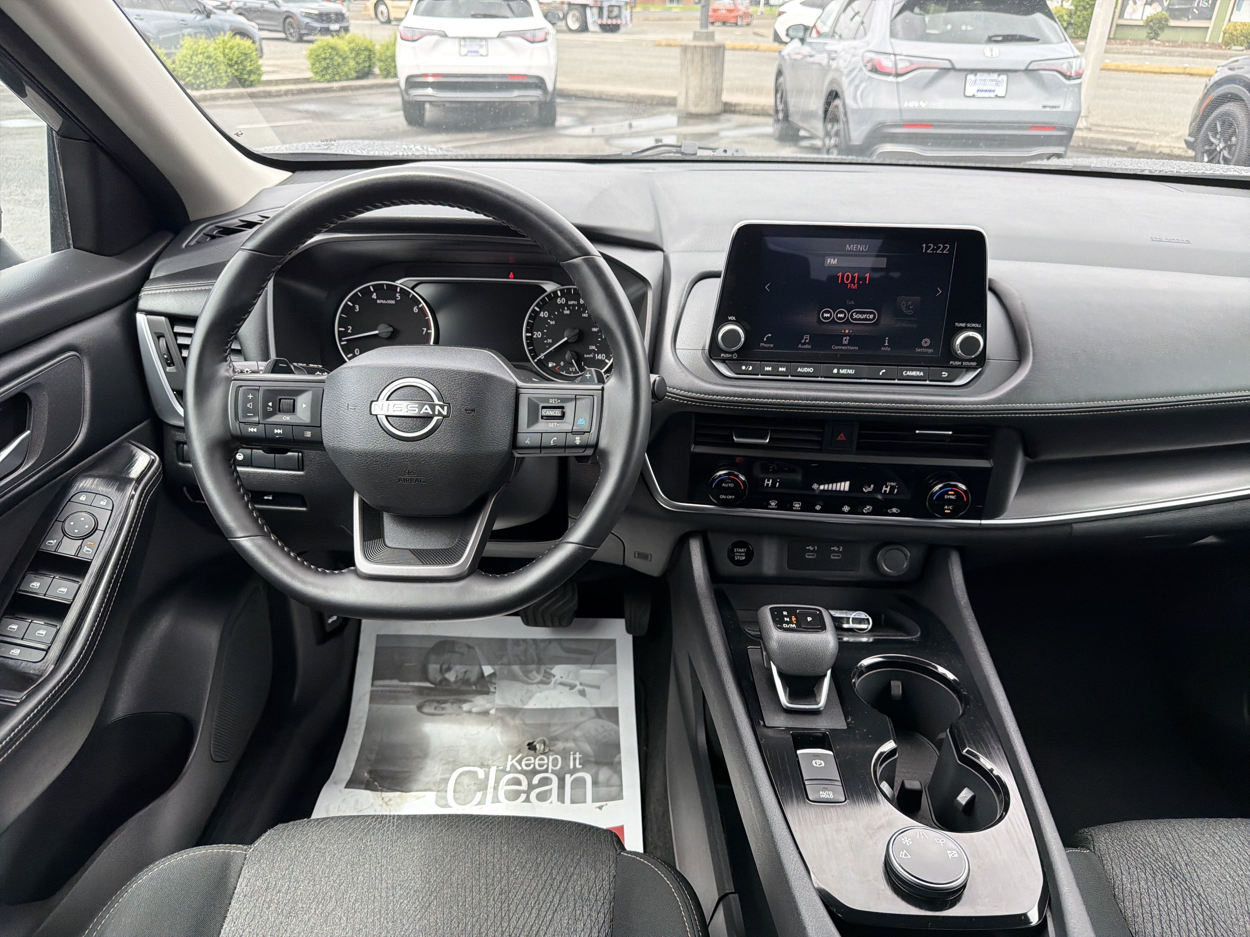 2025 Nissan Rogue SV