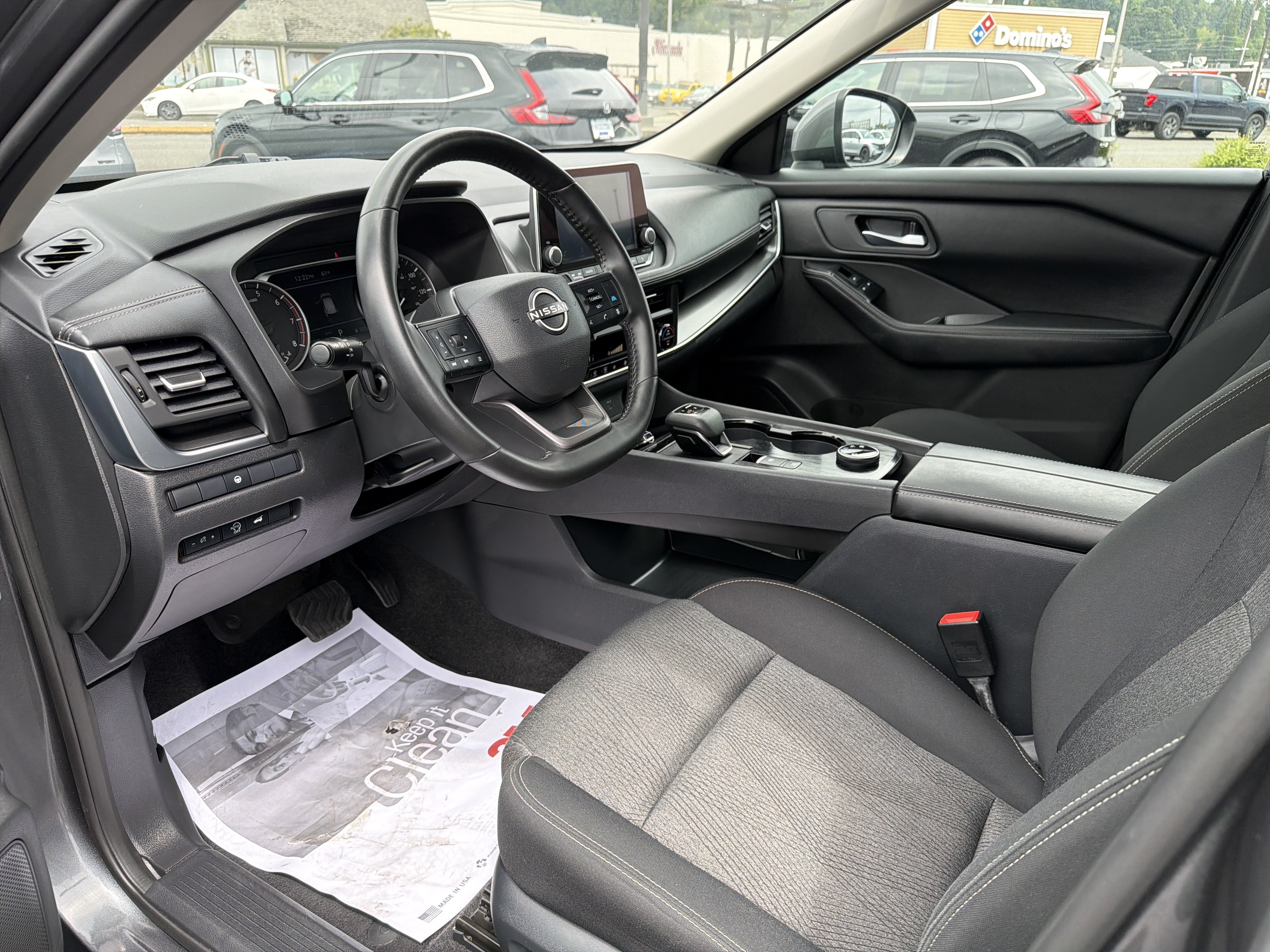 2025 Nissan Rogue SV