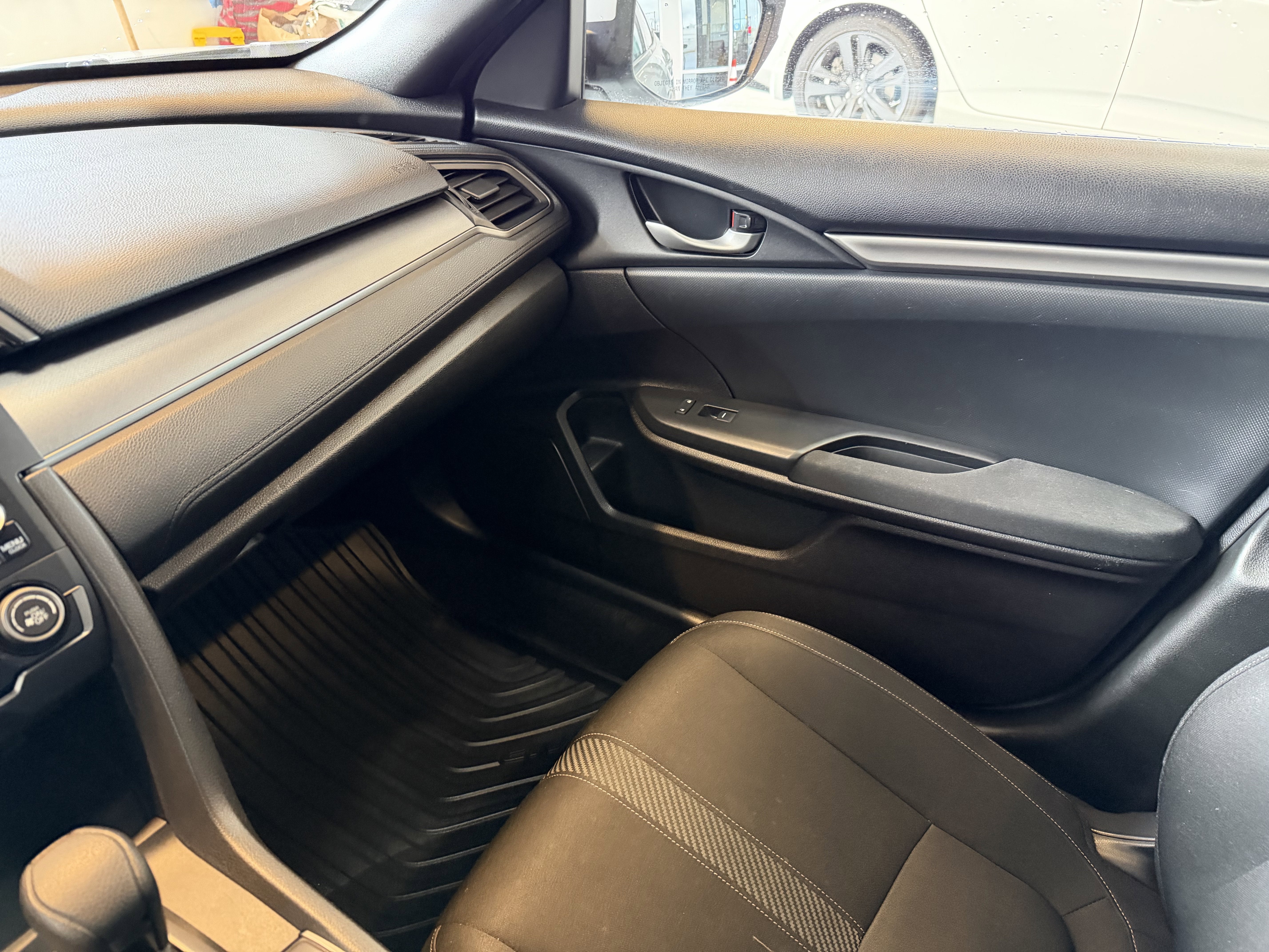 2017 Honda Civic Hatchback LX